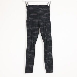 Athleta Ultimate Camo 7/8 Tight